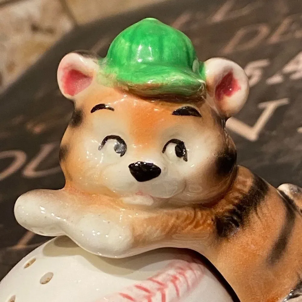 Lefton Tiger Baseball Anamorphic Salt Pepper Shakers